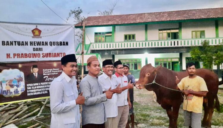Prabowo Salurkan Sapi Qurban ke Ponpes dan Tokoh Agama: Habib Lutfhi, Habib Syech, Gus Mus, hingga Gus Baha