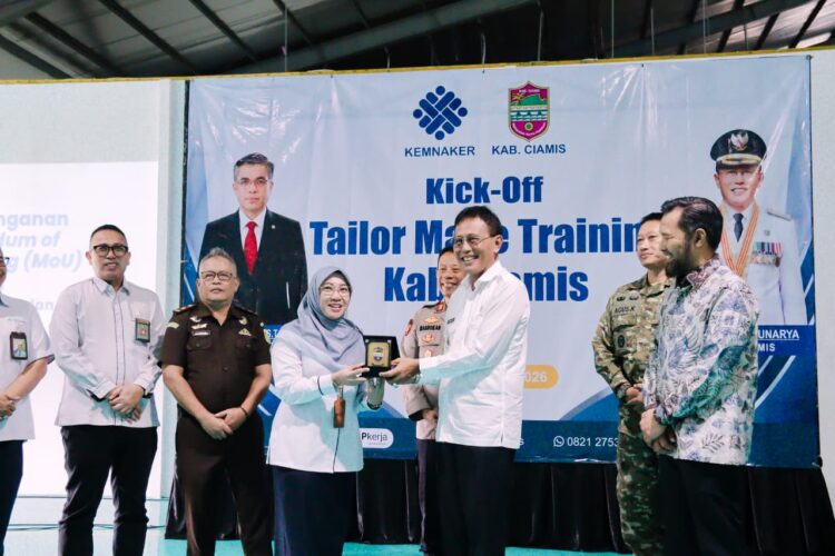 Bupati Herdiat Buka Pelatihan di PT. CGU, Dorong Tenaga Kerja Ciamis Lebih Kompeten dan Berdaya Saing