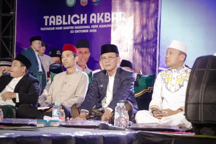 Puluhan Ribu Warga Ciamis Padati Tabligh Akbar Hari Santri Nasional, Bupati Herdiat Dorong Santri Terus Kuat, Maju dan Miliki Mimpi Tinggi Demi Kemajuan Bangsa